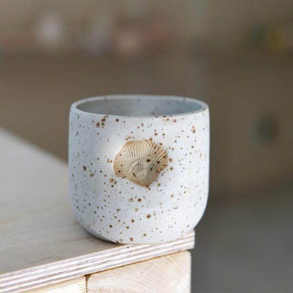 Czarka Rustic Seashell 2